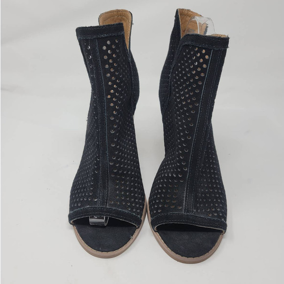 Lucky Brand Larise Bootie Size 9.5 Round Peep Toe Perforated Suede Upper Black - Picture 2 of 7